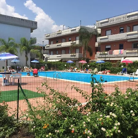 شقة Taormina Mare Piscina